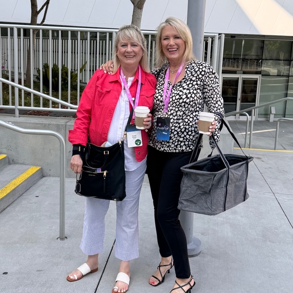 Meet your Posher, Leslee - Picture 6 of 15